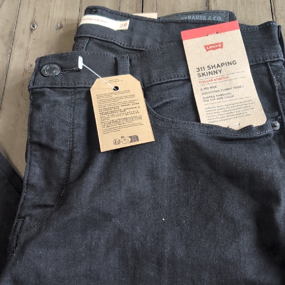 Levi's 311 Shaping Skinny Jeans in Black
